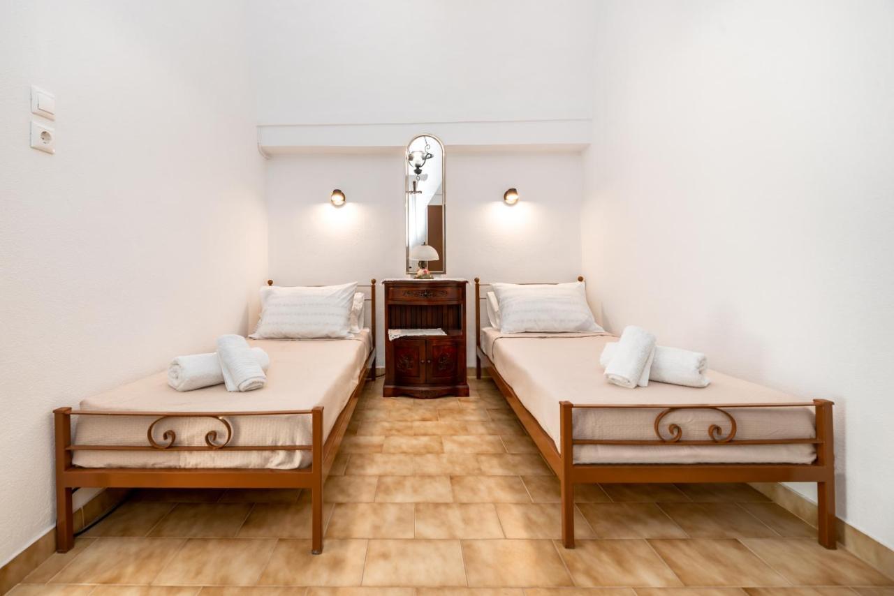 Authentic Santorinian Home Experience Fira  Ngoại thất bức ảnh